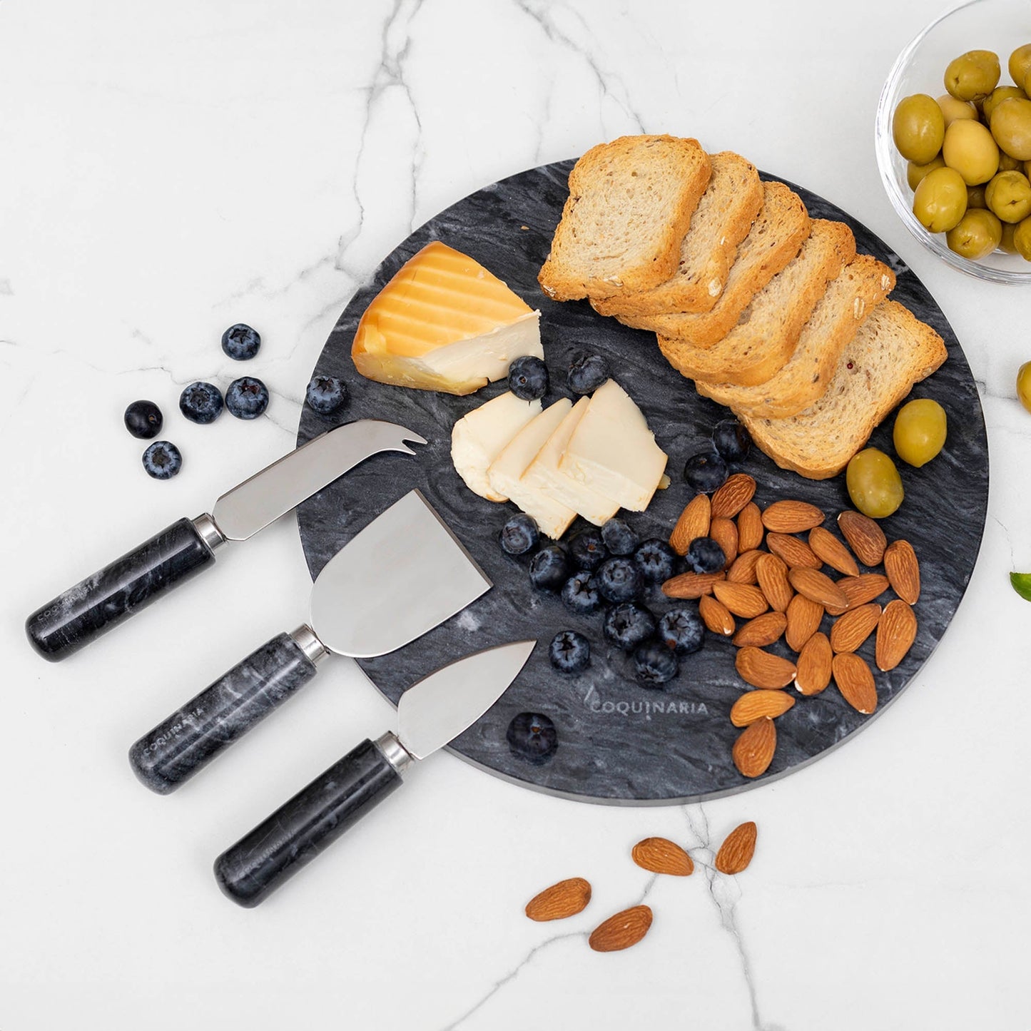 Kit Tabla Quesos 25 cm Mármol + Set 3 cuchillos para Quesos Coquinaria